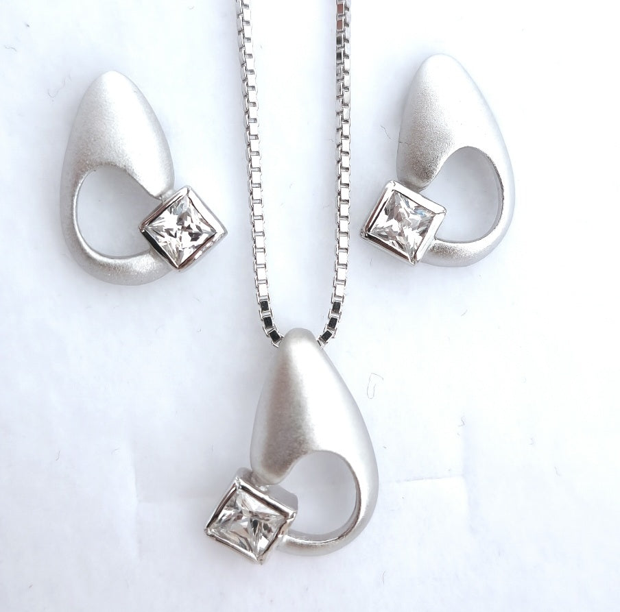 Minimalist 925 Sterling Silver Set in Maté