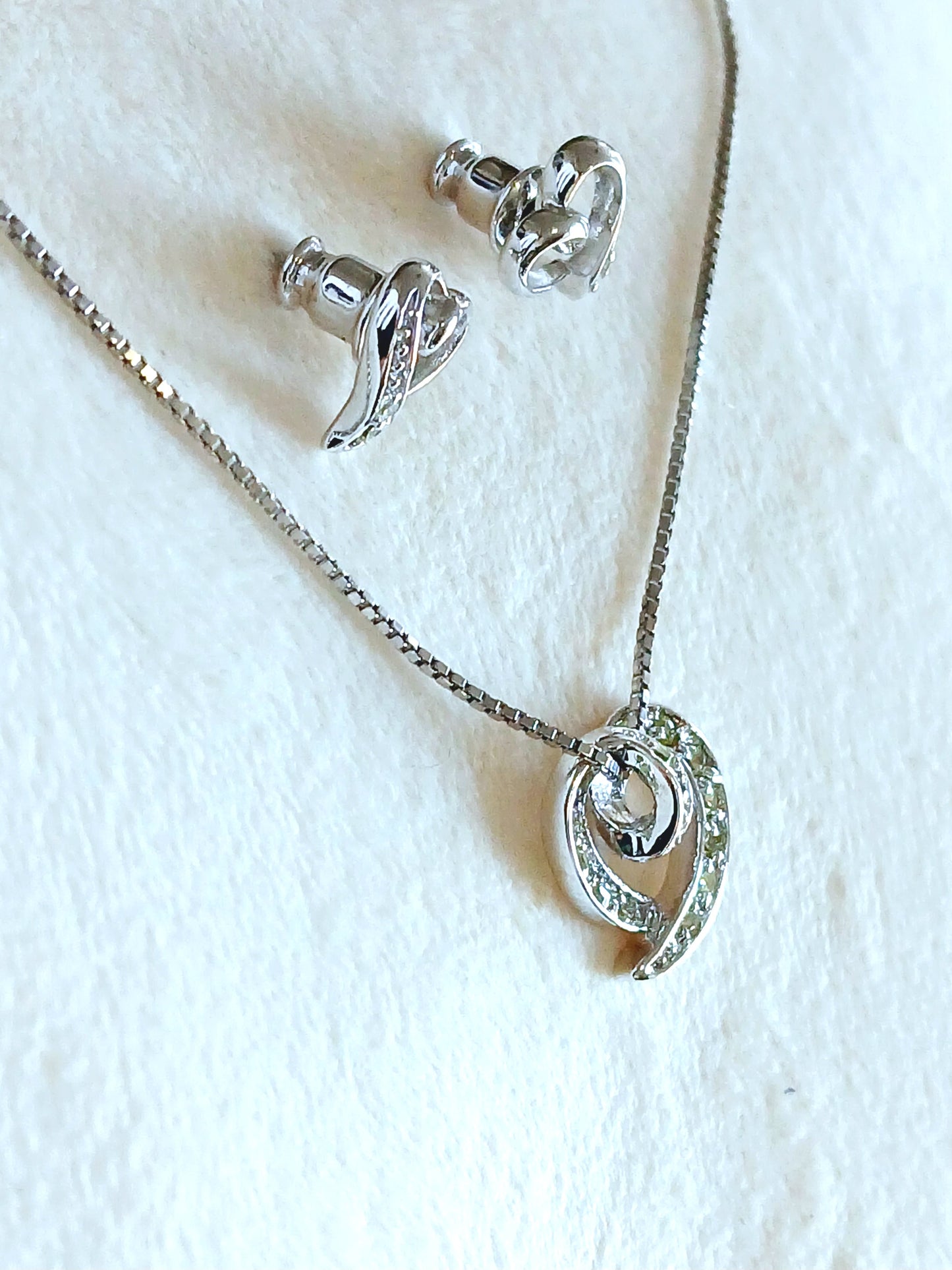 Swirl Heart Earring and Pendant Set