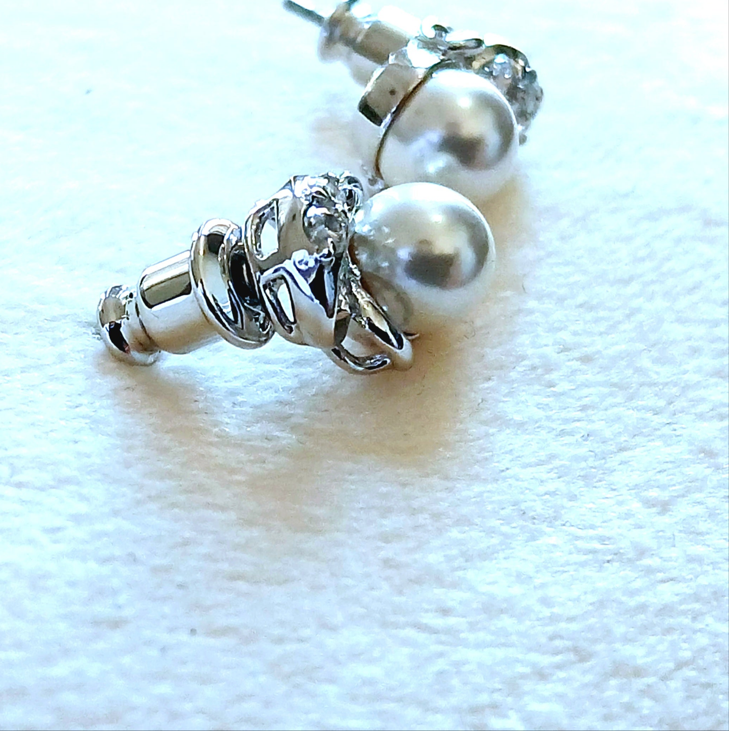 Earring and pendant pearl set with 925 sterling silver