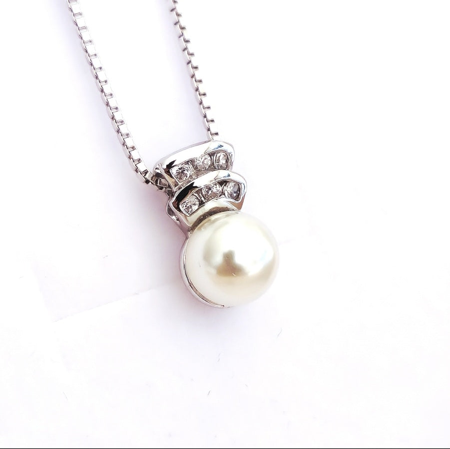 Minimalist Pearl Set in 925 Sterling Silver