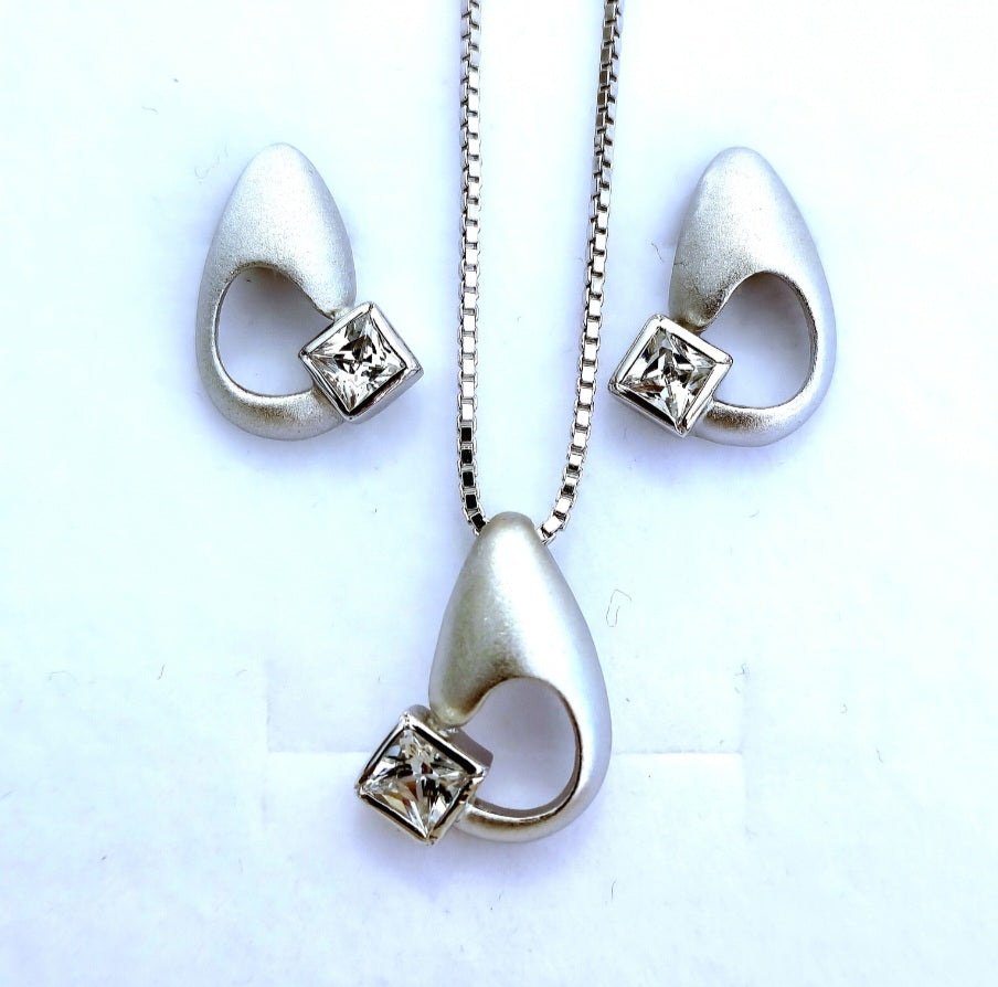 Minimalist 925 Sterling Silver Set in Maté