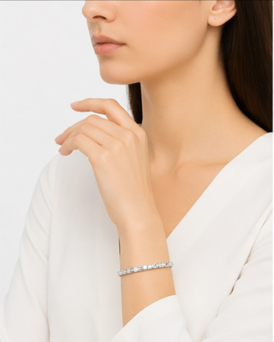 Princess link bracelet