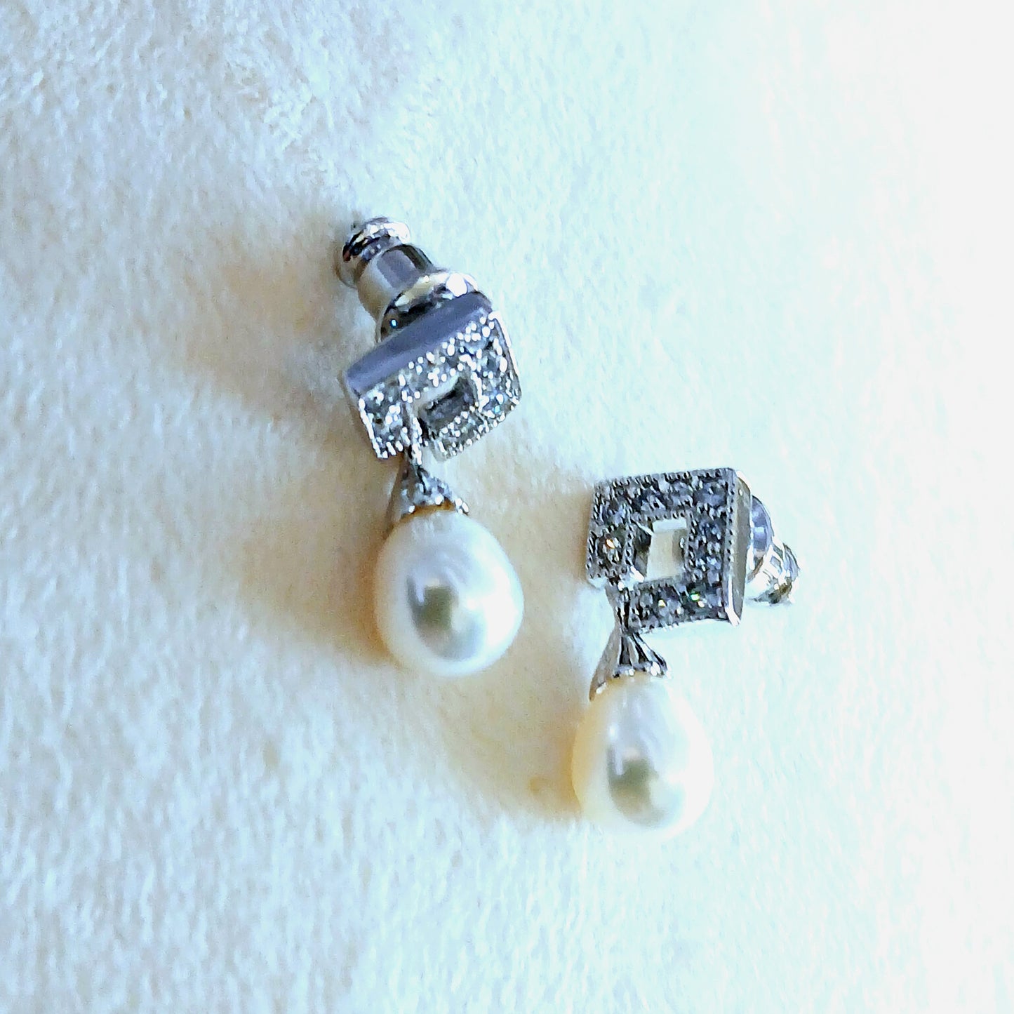 Tear-drop elegance