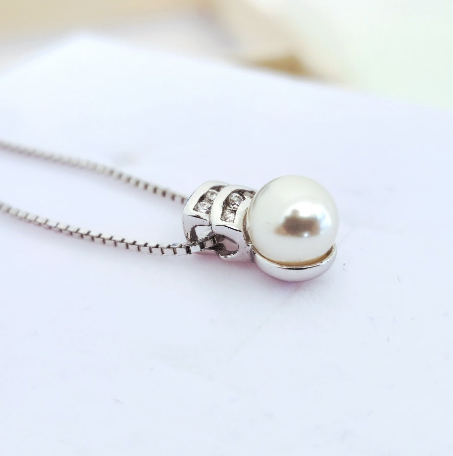 Minimalist Pearl Set in 925 Sterling Silver